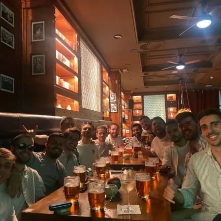 Pub Crawl mit Unbegrenzt Bier